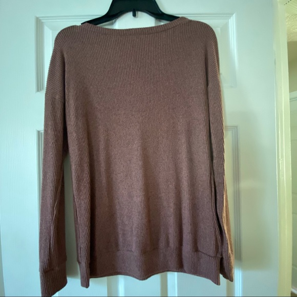 Mauve Long Sleeve Lightweight Sweater w/ Lace Detail - Picture 6 of 8